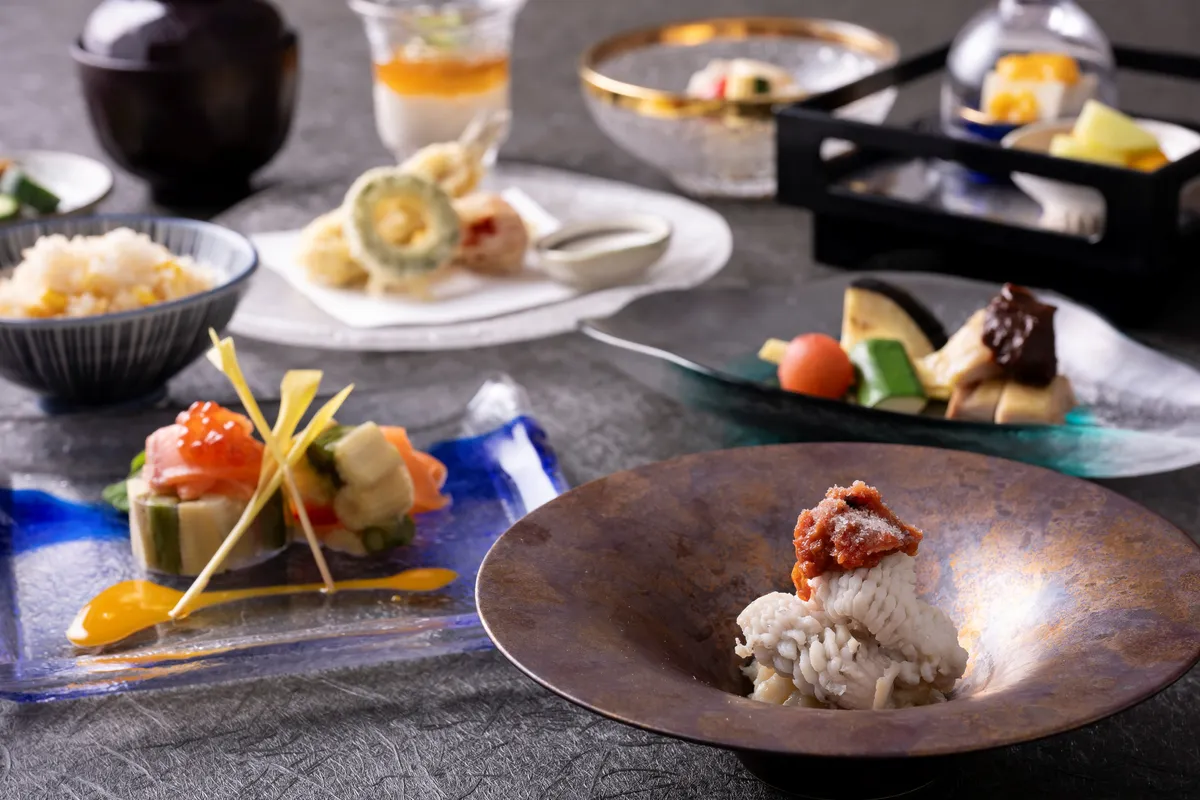 【最大24名様 / 絶景＊琵琶湖を望む上質空間×お祝いプラン】匠の技と厳選食材が織りなす逸品★びわ湖旬会席〜地上36階の上質空間★びわ湖大津プリンスホテル 料理