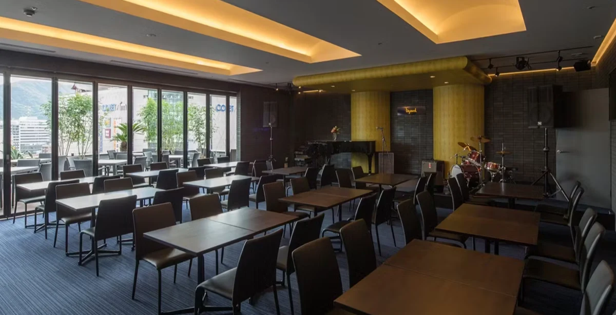 Anny限定【貸切可 最大50名×お祝いランチ×歓送迎会・結婚式の二次会】薪焼き牛フィレステーキメインのコース★フリードリンク付き★小倉駅徒歩1分の好立地で満喫する特別ランチの写真 4