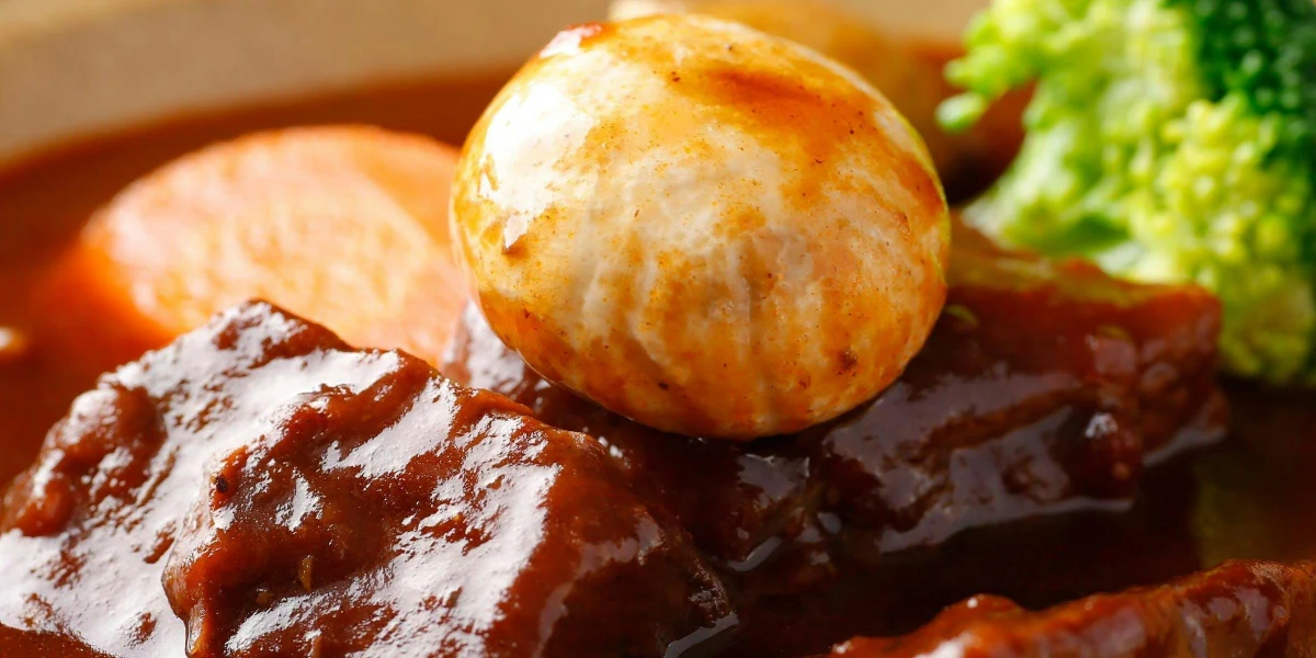 【最大10名 大人数のお祝いディナー】ハンバーグorシチューから選べる神戸牛お食事コース全4種★メッセージ付きプレート＆120分フリーフロー追加可★神保町で紡ぐ祝福のひとときの写真 3