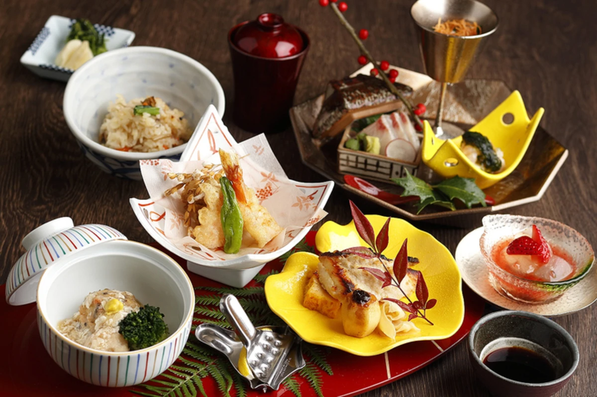 【最大24名/個室確約×大人数のお祝いプラン】特別な日の食事に最適なお祝い懐石プラン＋乾杯ドリンク★新宿駅から徒歩3分★特別な日のお祝いの写真 3