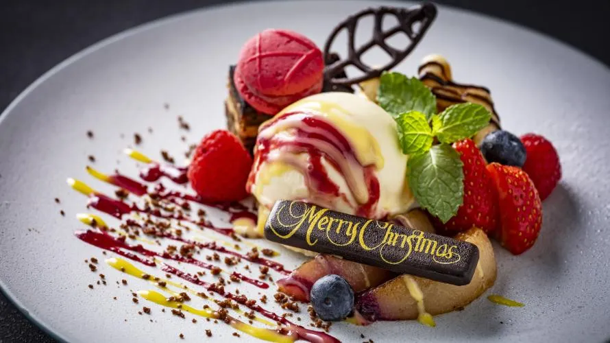 12月19日〜25日【クリスマスディナープラン】活伊勢海老や黒毛和牛ステーキを含む贅沢な鉄板焼きコース“光”★乾杯シャンパン＋炎の演出 鉄板デザート〜赤羽橋徒歩2分★ザ・プリンス パークタワー東京の写真 1