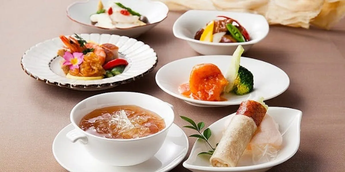 お宮参り後のお食事に最適!特選中華フルコース | 【個室or半個室確約 お宮参りプラン】家族で楽しむ絶品中華全8品+乾杯ドリンク+お子様の名前入りデザートプレート★第一ホテル両国内中華レストランでお子様の成長をお祝い★有料オプションでサプライズ演出も可!