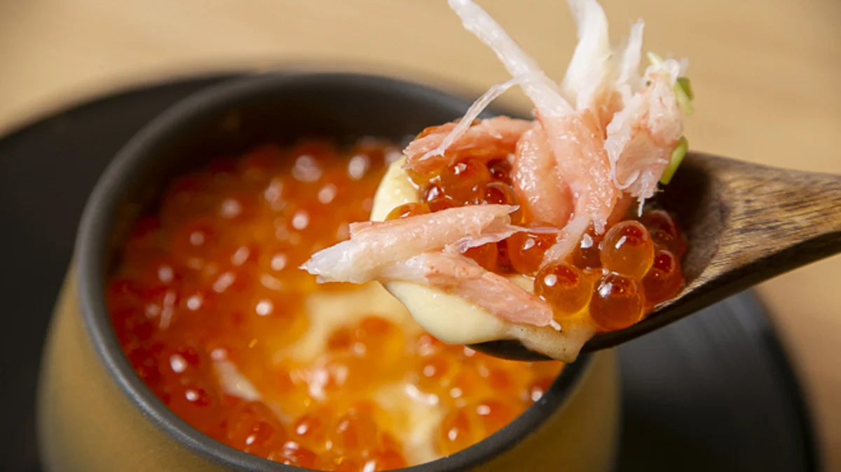 【最大4名・個室確約 アニバーサリープラン】料理長こだわりの比内地鶏料理フルコース全16品★完全個室のプライベート空間でお祝いに最適な和の贅沢を★田端駅から徒歩8分の大人の隠れ家的焼き鳥専門店 4