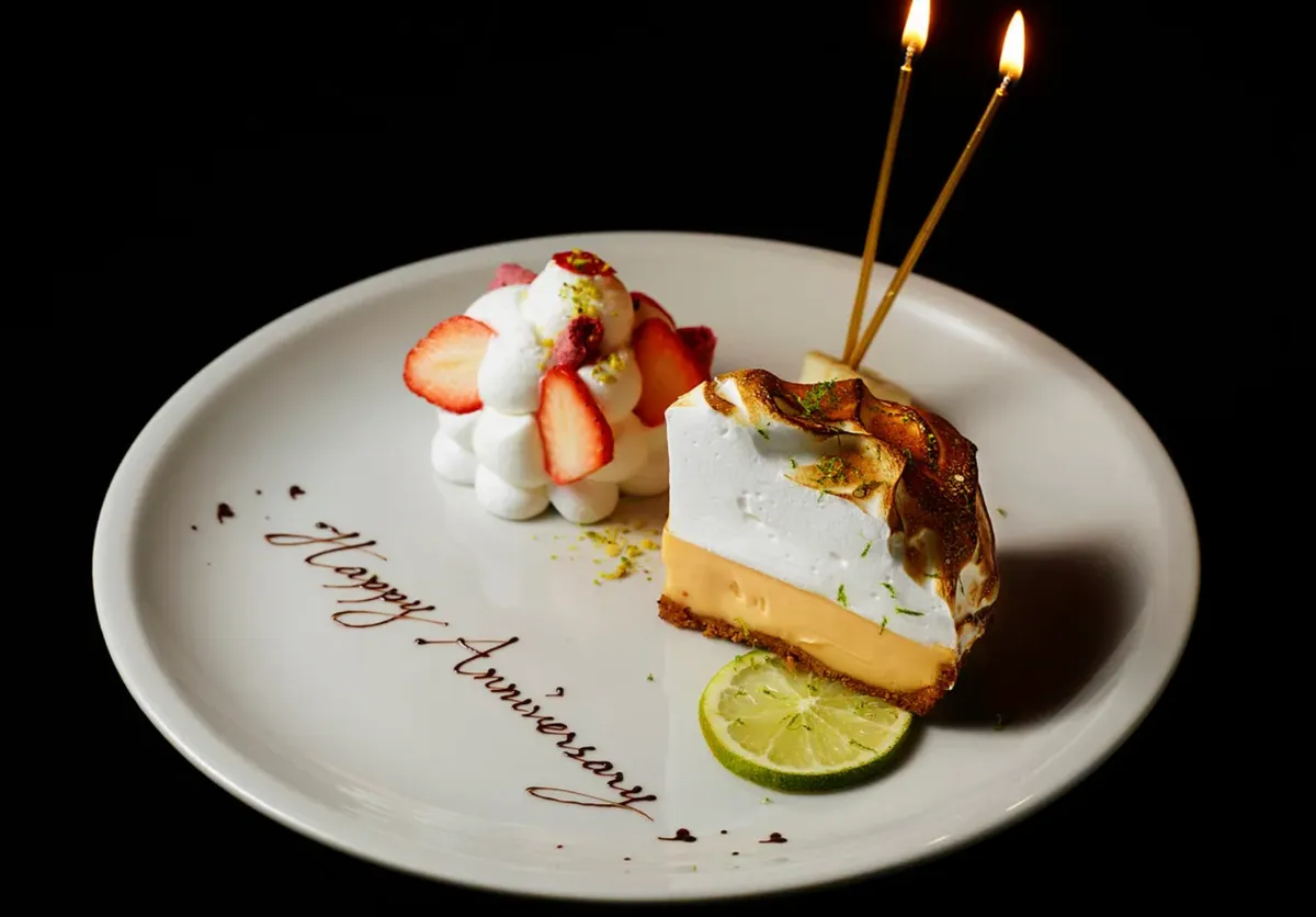 【アニバーサリーディナー】旬食材のイタリアンコース＋乾杯ドリンク＋デザート盛り合わせ★那覇のホテルダイニングで、生演奏と共に優雅なひとときをの写真 3