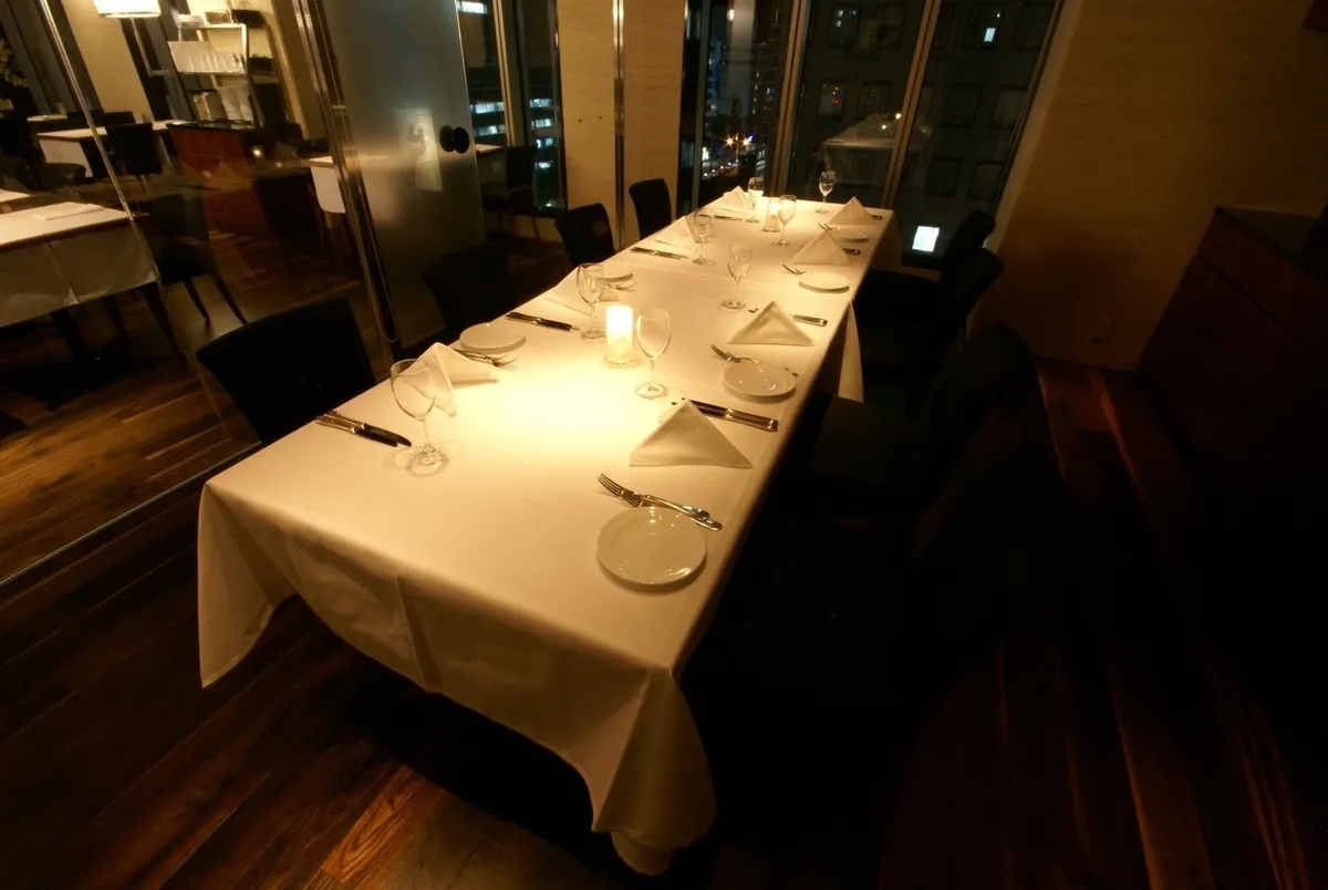 【最大12名様 / テーブル席or個室 / 大人数のお祝いディナー】Wメインのイタリア料理全6皿＋乾杯ドリンク＆メッセージ付きプレート★三井ガーデンホテル仙台で叶える上質な集いの時間 座席