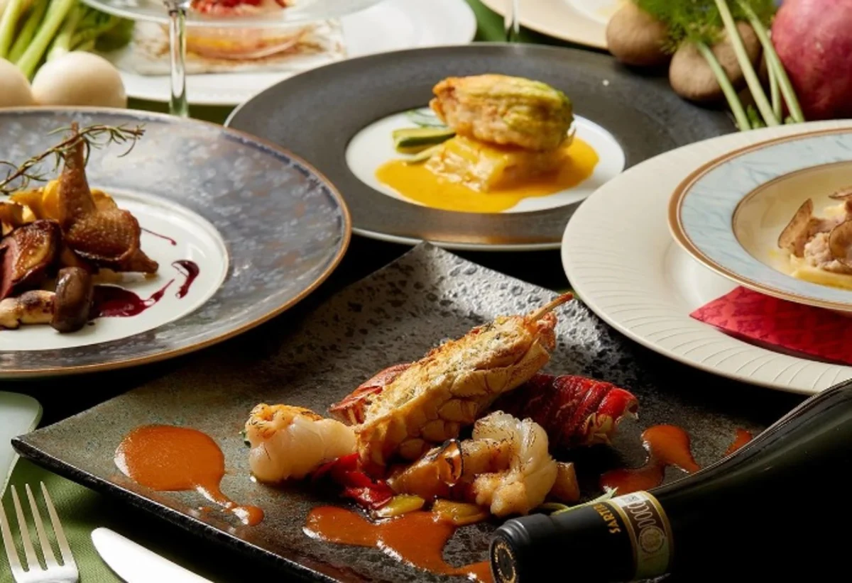 見た目も美しい華やかなイタリアンに舌鼓 | 【Anny限定!お店貸切!結納・お顔合わせランチプラン】イタリア三つ星店経験の佐野シェフが贈る極上お任せフルコース+メッセージ付きデザートプレート+乾杯シャンパン付き★4名様からご利用可★日本橋駅から徒歩6分