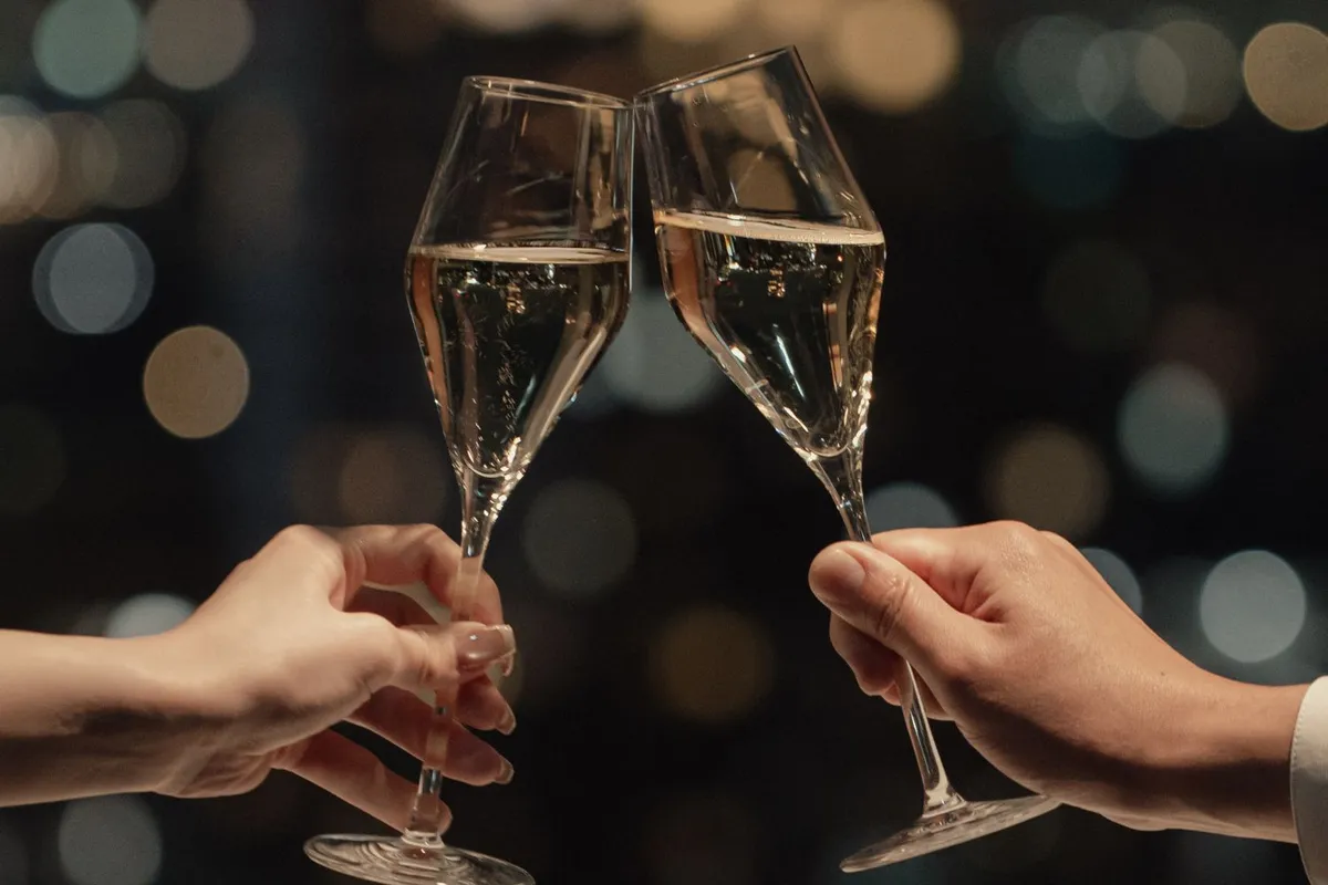 大切な方と過ごす特別な夜のはじまりに、乾杯酒をご用意。