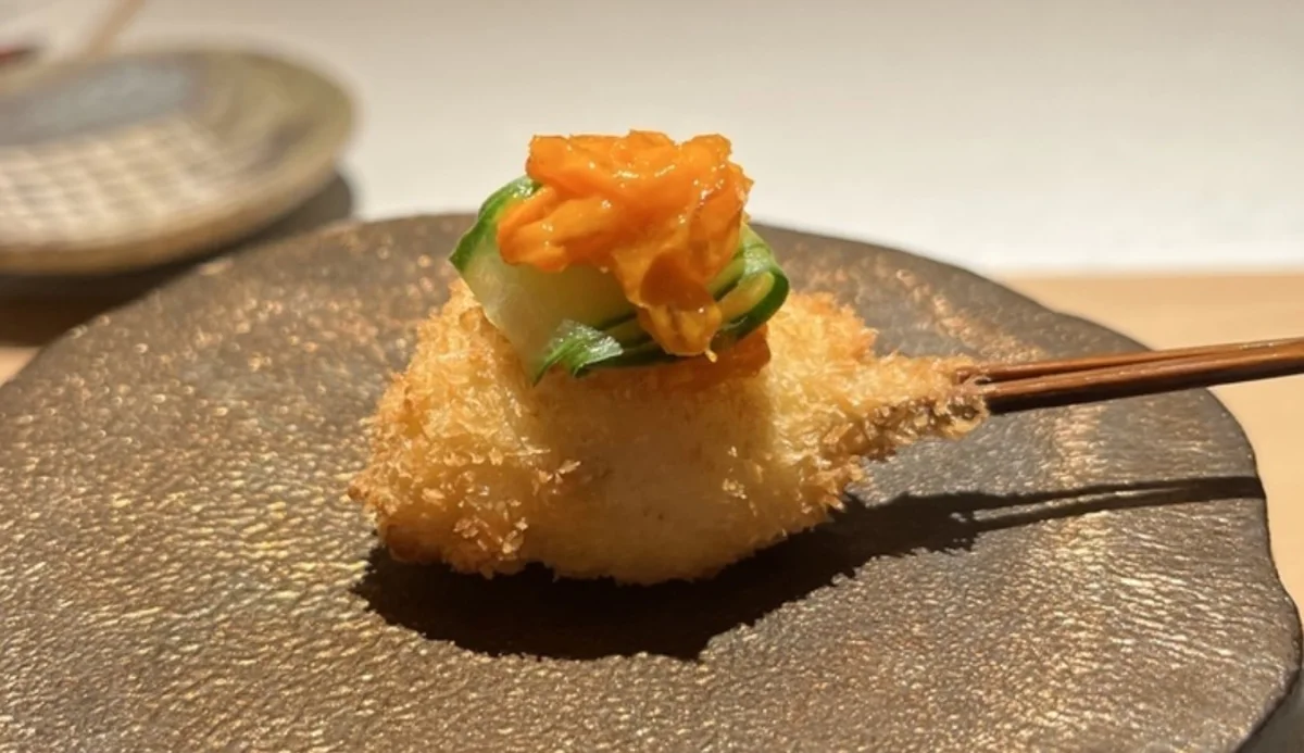 月替わりの絶品創作串揚げコースを味わう至福のひととき | 【最大12名×個室確約★顔合わせプラン】特別な日に最適★旬の創作串揚げを堪能するおまかせコース＋フリードリンク★天満の隠れ家で門出を祝う