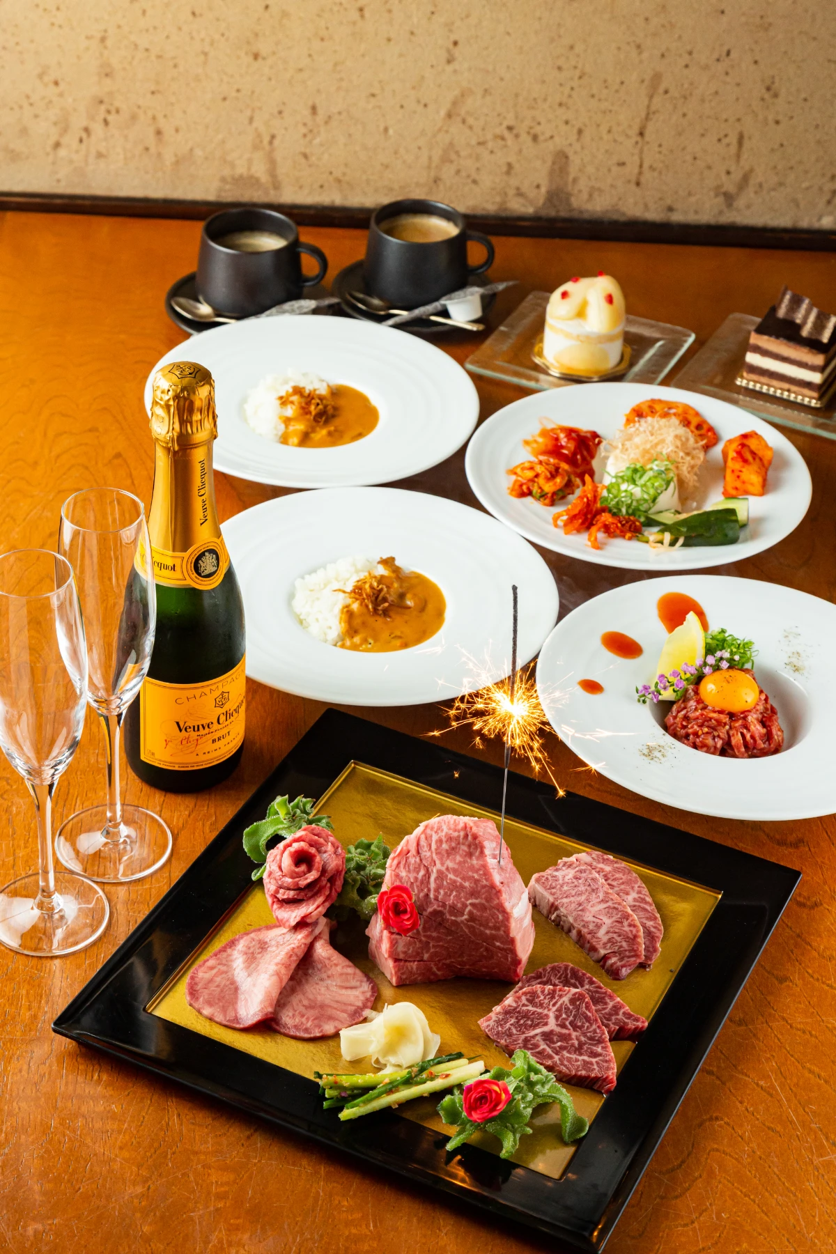 極上肉「飛鳥座牛」クリスマス限定コース＋乾杯ミニシャンパン＋X’masプレート付き 1