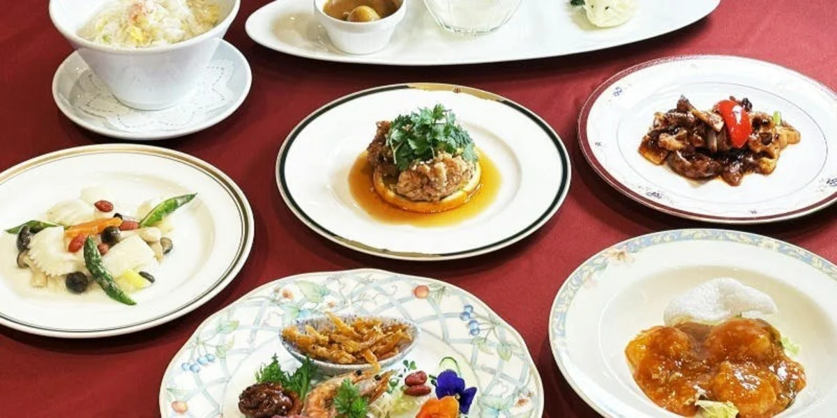 点心含む中国料理を堪能！贅沢な美食体験を | 【最大8名×大人数のお祝いプラン】彩華コース / 旬食材を贅沢に使用した一品や点心など本格的な中国料理を堪能★ホテルクラウンパレス知立でとっておきの一日を