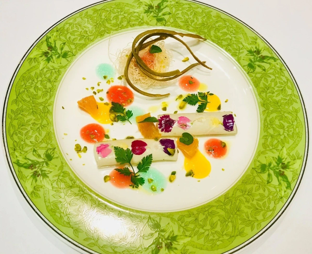 【半個室選択可×アニバーサリーランチプラン】トスカーナ料理を存分に楽しむシェフのスペシャリテコース+ワンドリンク付きも選択可★ 閑静な住宅街にあるシックなレストランで思い出に残る素敵な1日を 料理