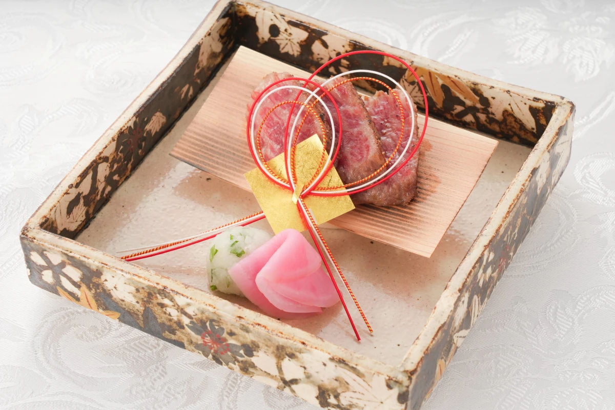 美しい和食が彩る豪華懐石コース全9品＋メッセージ付きプレート＆乾杯スパークリング 7