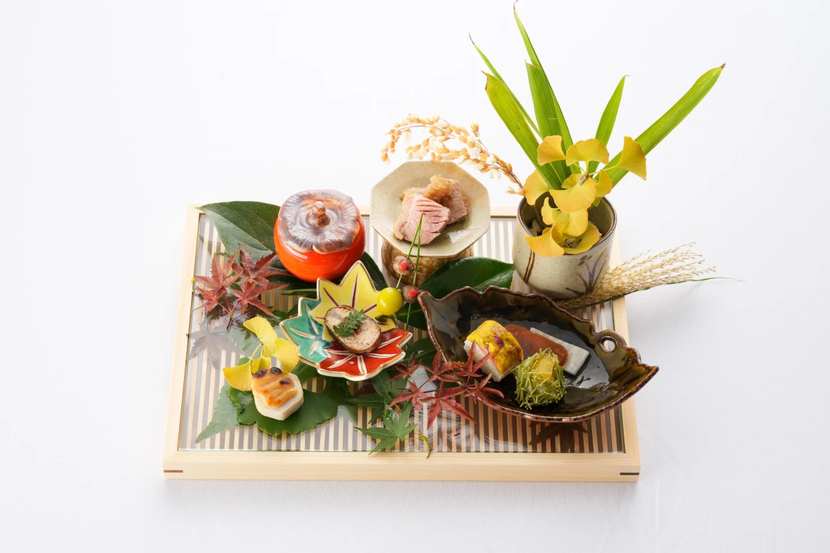 自家製生ケーキ含む季節を感じる懐石料理全9品＆乾杯ドリンク 13