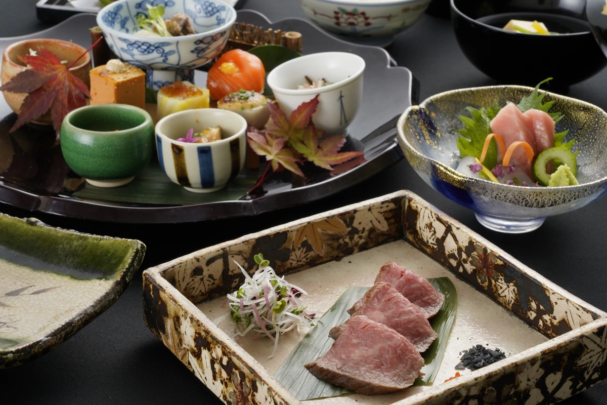 自家製生ケーキ含む季節を感じる懐石料理全9品＆乾杯ドリンク 5