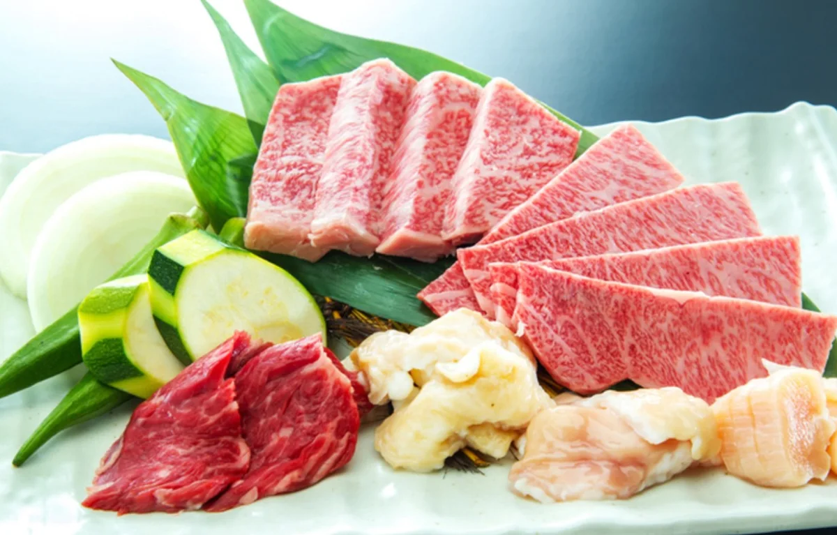 【個室確約×アニバーサリープラン】A5ランク和牛を堪能！厳選焼肉ディナーコース＋乾杯スパークリング＆メッセージ付きプレート★大阪・北新地で祝う特別な夜の写真 4