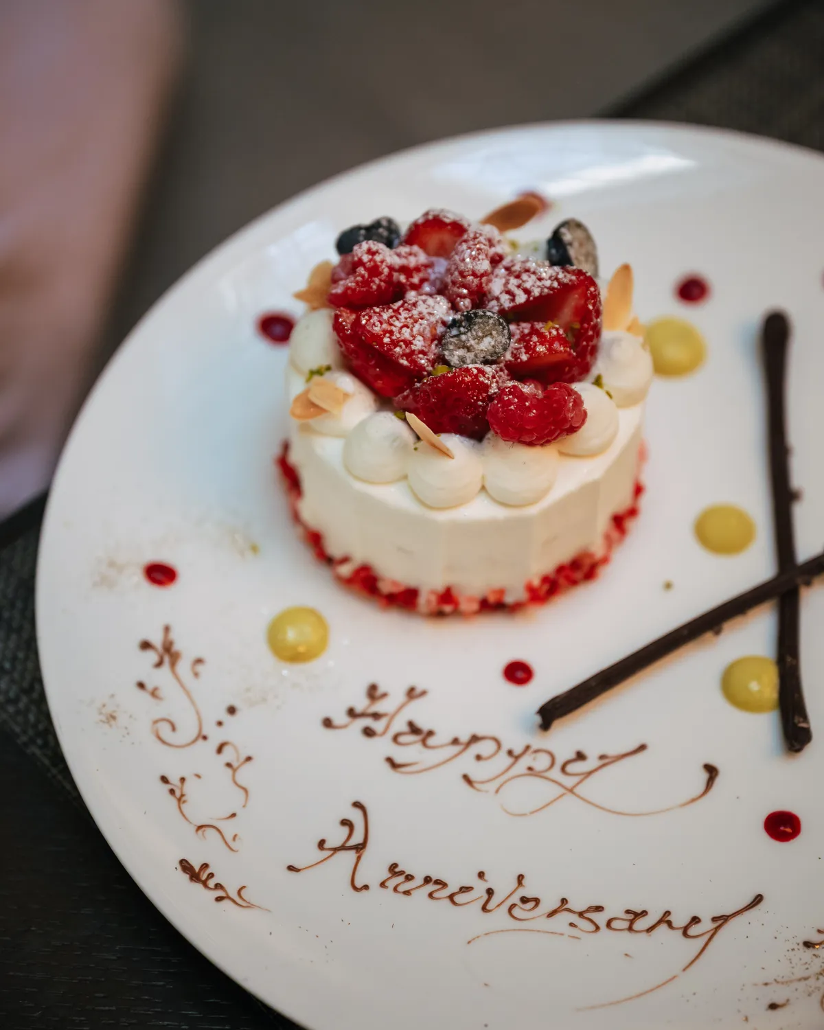 ホールケーキ（8cm）