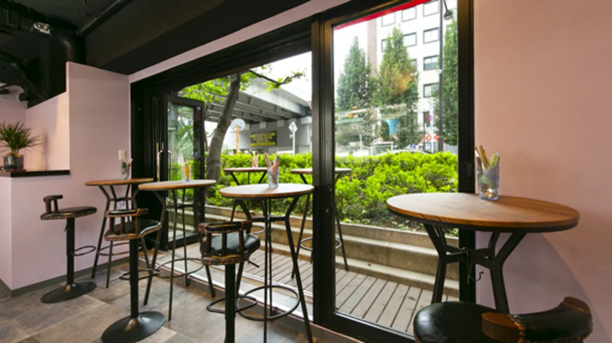 【貸切確定／最大20名・お祝いプラン】大皿シェアスタイルの美食おつまみ6品+飲み放題★銀座のプライベート空間を貸し切って心温まるお祝いをの写真 2