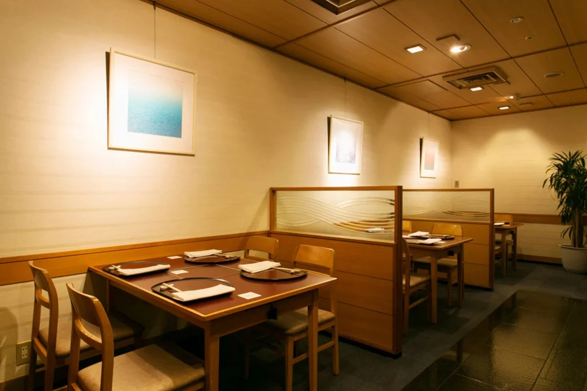 【1830年創業・老舗伝統のおもてなし★お祝いランチプラン】繊細な職人技に舌鼓〜季節の厳選食材が織りなす懐石料理＋乾杯ドリンク〜中之島駅直結★リーガロイヤルホテル大阪 内観/外観