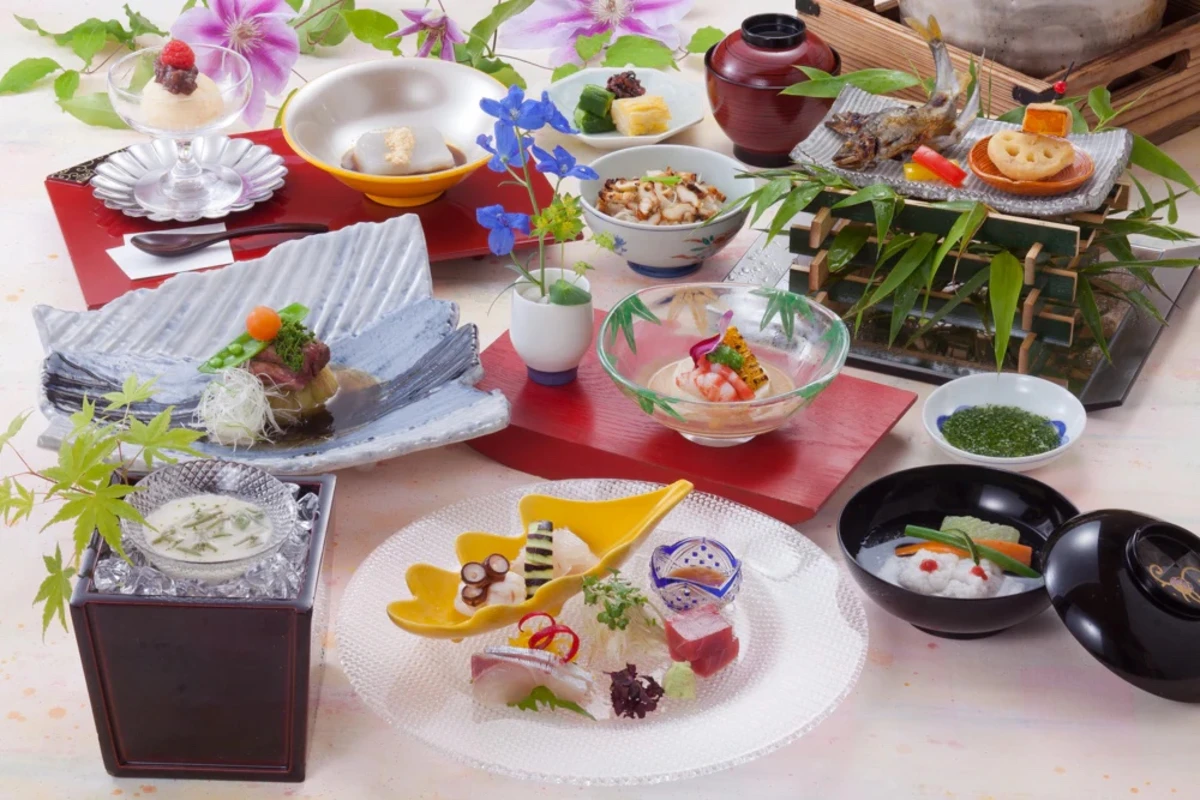 季節の懐石料理