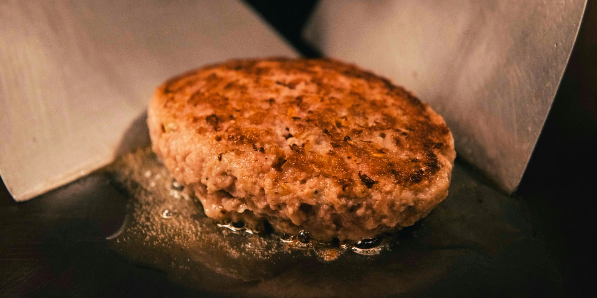 【アニバーサリーランチプラン】黒毛和牛含む豪華鉄板焼きコース★2種類のコースからお好きなコースを選択〜ホールケーキのオプションあり★洗練された非日常空間で心に残るお祝い時間の写真 5