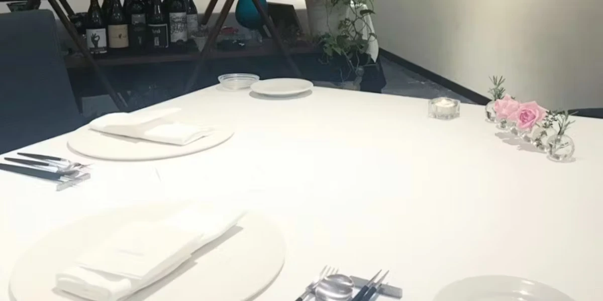 テーブル席