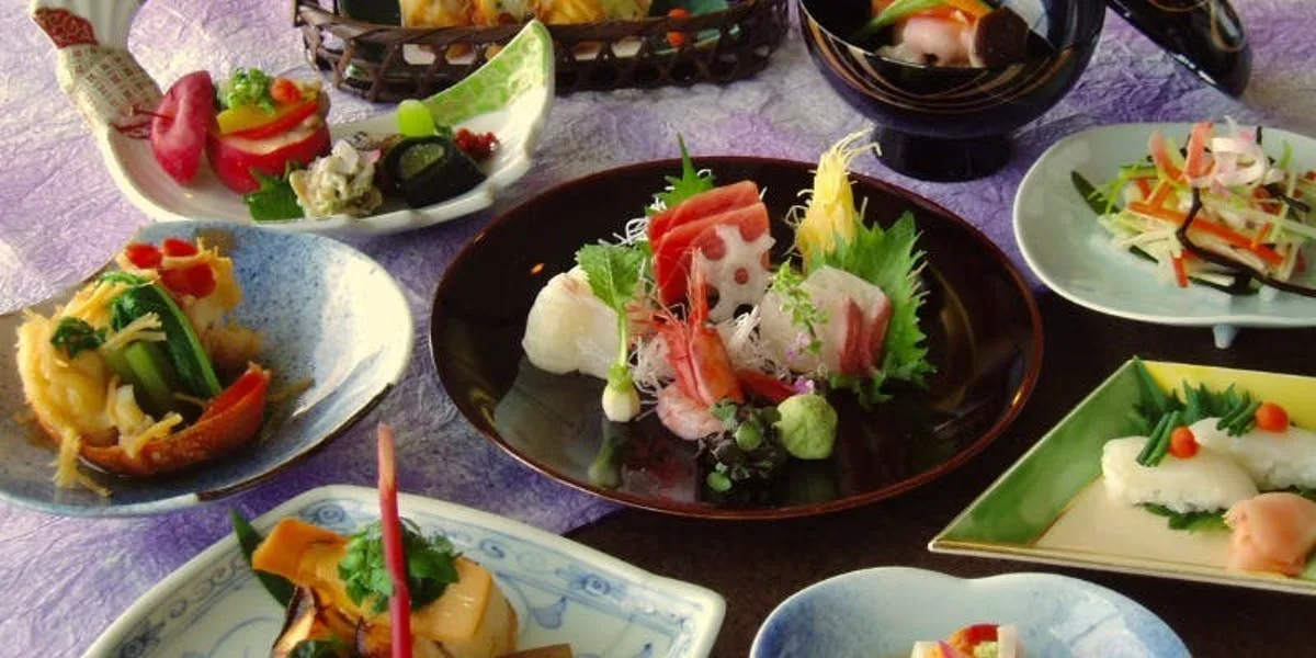 12名までご予約可【個室確約★還暦・ご長寿お祝いプラン】鯛飯含む花会席全8品★地上100mから隅田川やスカイツリーを見渡す絶景★有料オプションでちゃんちゃんこありの写真 2