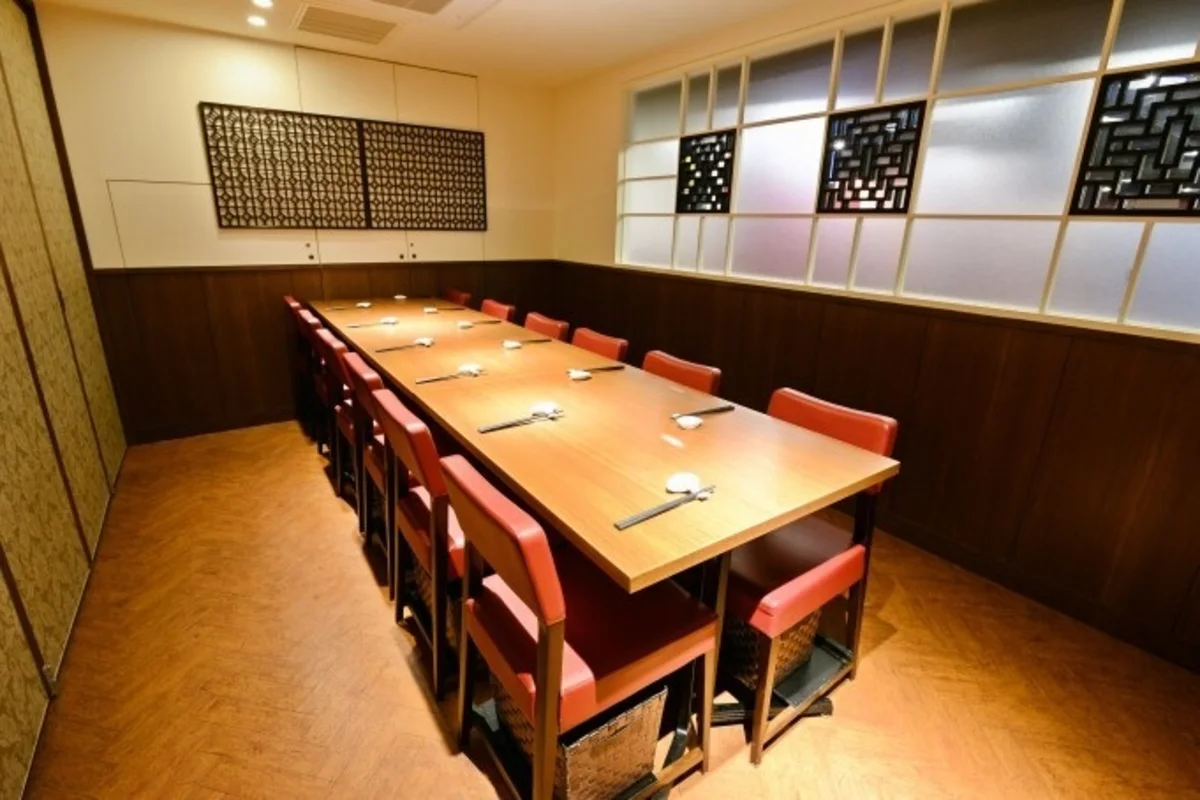 個室又は半個室 / 禁煙 ※お部屋はお選びいただけません。 3