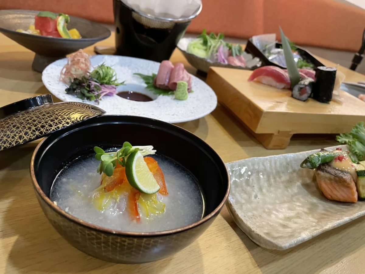 本格和食を味わう、選べる2つの贅沢コース | 【お祝いプラン】個室またはテーブル席を選択可！12名様まで対応★本格和食コースで祝うランチ＆ディナー★乾杯ドリンク＆メッセージデザートプレート付き