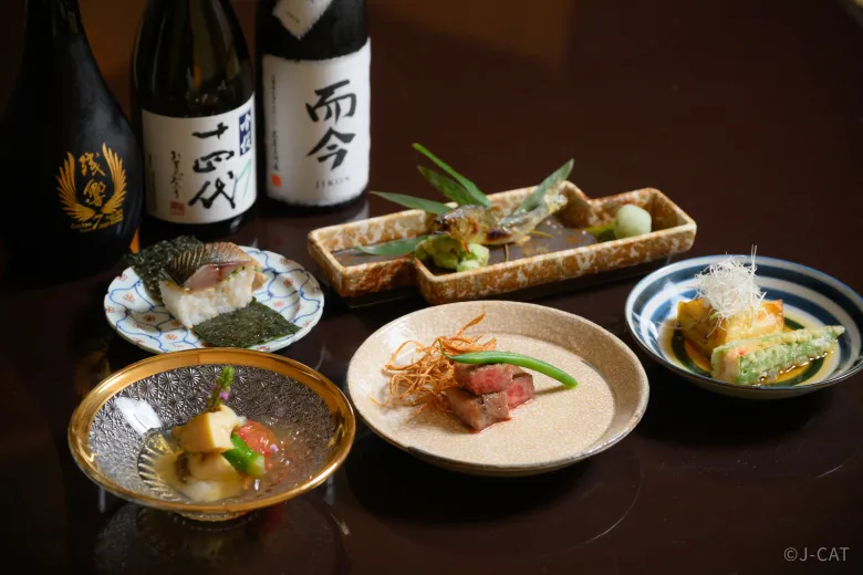 【4名～8名様★お座敷個室貸切×大人数のお祝いディナー】ミシュラン星付き料理長の京料理10品と日本酒ペアリングを堪能する夜宴プラン★祇園白川の京町屋でハレの日をお祝いの写真 3
