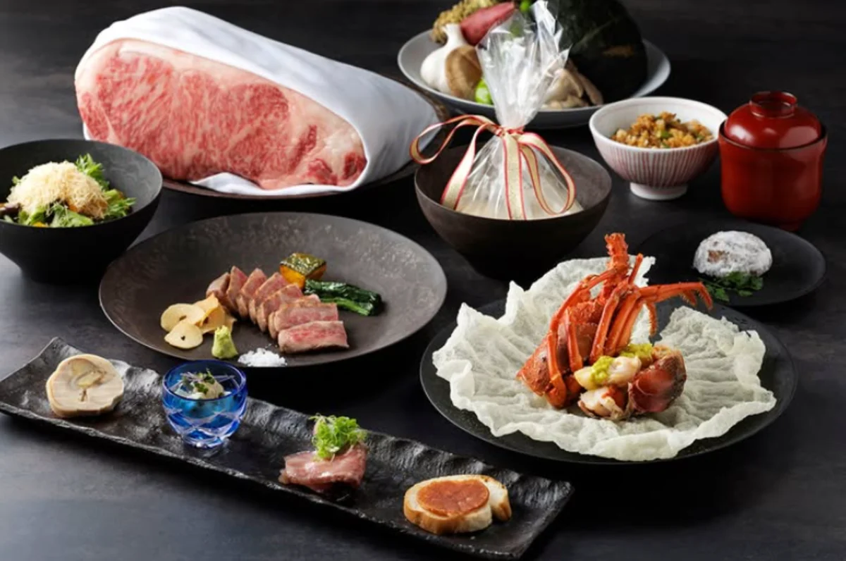 四季の恵みを味わう贅沢な鉄板焼ディナー | 【東京駅直結！】特選黒毛和牛を楽しむアニバーサリーディナー★記念日を盛り上げる乾杯スパークリング＆フルーツメッセージプレート付き★ライブ感あふれるカウンター席
