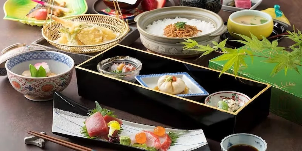 【個室確約 一升餅プラン】専用リュック&わらじレンタル付き!名入り紅白餅+大人用お祝い会席ランチ★柏の由緒ある式場内の日本料理店★の写真 3
