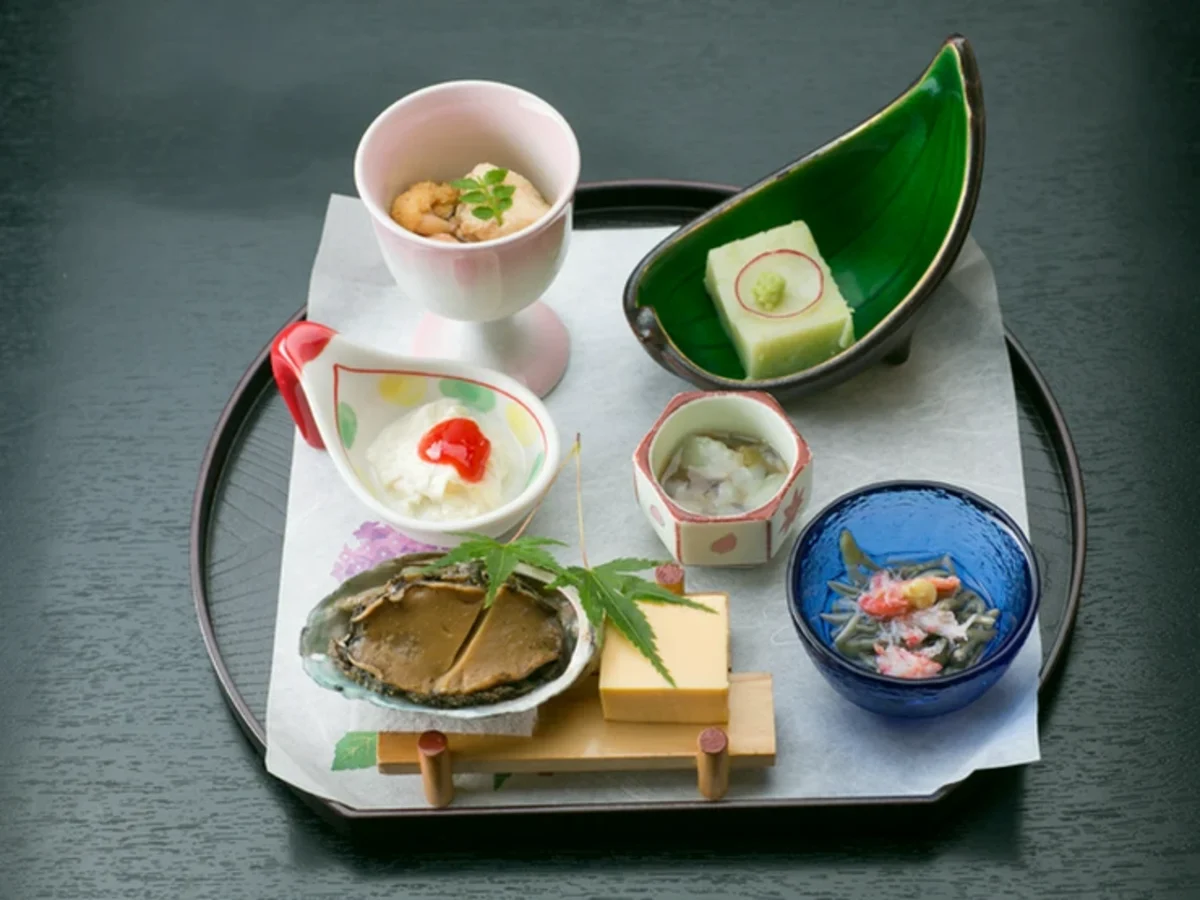 【完全個室確約★アニバーサリープラン】 食前酒付き!老舗鮮魚店の目利きが光る「おまかせ会席」で旬を堪能する特別なひととき★仙台・五橋駅から徒歩8分の写真 5