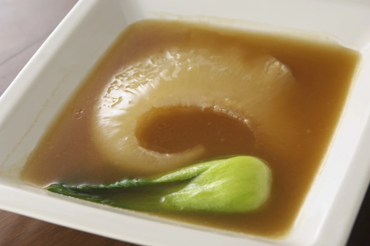 【アニバーサリー/顔合わせ向けプラン】 ふかひれ姿煮・北京ダック・アワビ含む贅沢中華コース+ 桃饅頭+乾杯ドリンク付き★4名様以上で個室確約★豪華食材の饗宴！横浜中華街の老舗広東料理店で至福のお祝い時間をの写真 2