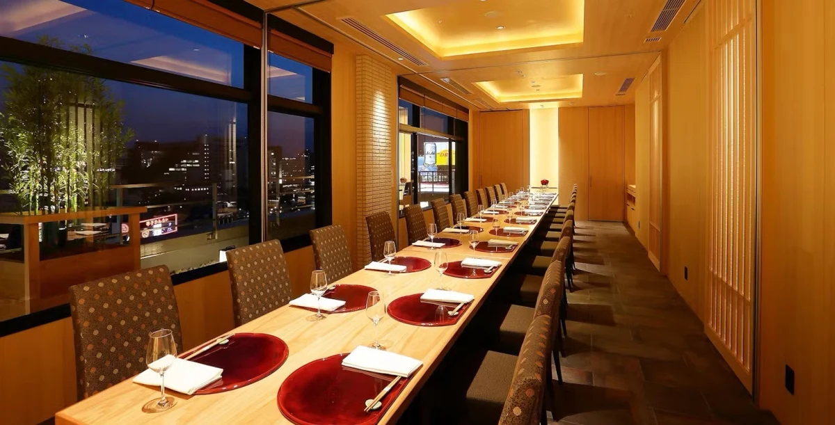 【Anny限定・最大24名様★夜景を望む個室確約 / 大人数の忘年会お祝いディナープラン】料理長厳選〜季節の厳選食材が織りなす懐石料理＋乾杯ドリンク〜櫛田神社前駅徒歩5分の写真 2
