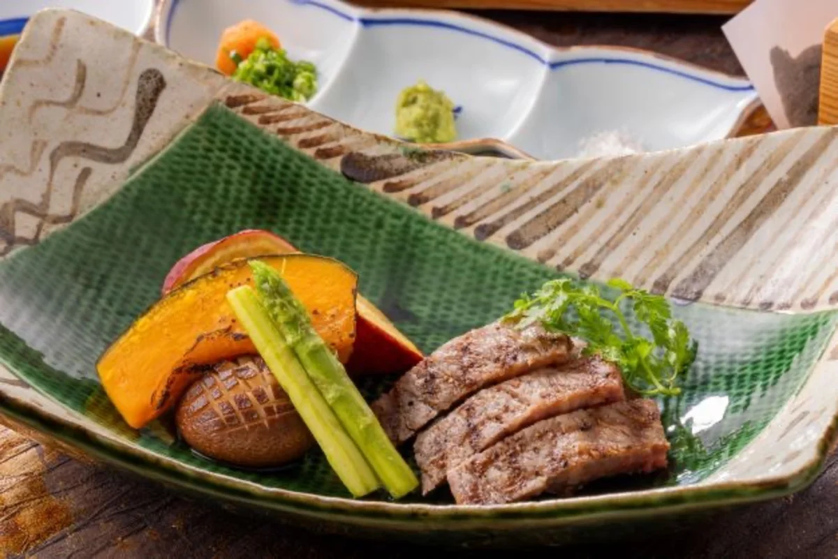 【最大24名様 / 格調高い個室確約★接待・会食プラン】至高の食体験〜心尽くしのおもてなし×厳選食材を使用した季節の会席料理★アクセス抜群の上質空間・豊田市駅徒歩1分 / 名鉄トヨタホテルの写真 4