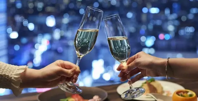 新たな絆を育む、和やかな乾杯のひととき〜とっておきの演出が叶う特典