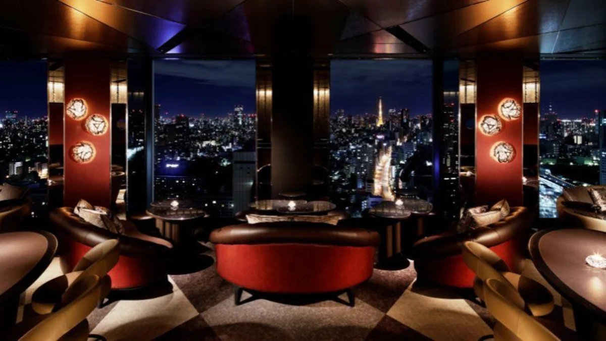 【12月19日〜25日限定 / 地上130m・夜景を望む天空のNINE BAR★クリスマスディナープラン】音楽に包まれる特別な美食時間★国産牛フィレ肉を堪能〜ショートコース+シャンパン・クリスマスカクテル含むフリーフロー(120分制)〜品川駅徒歩2分・品川プリンスホテル最上階の写真 1