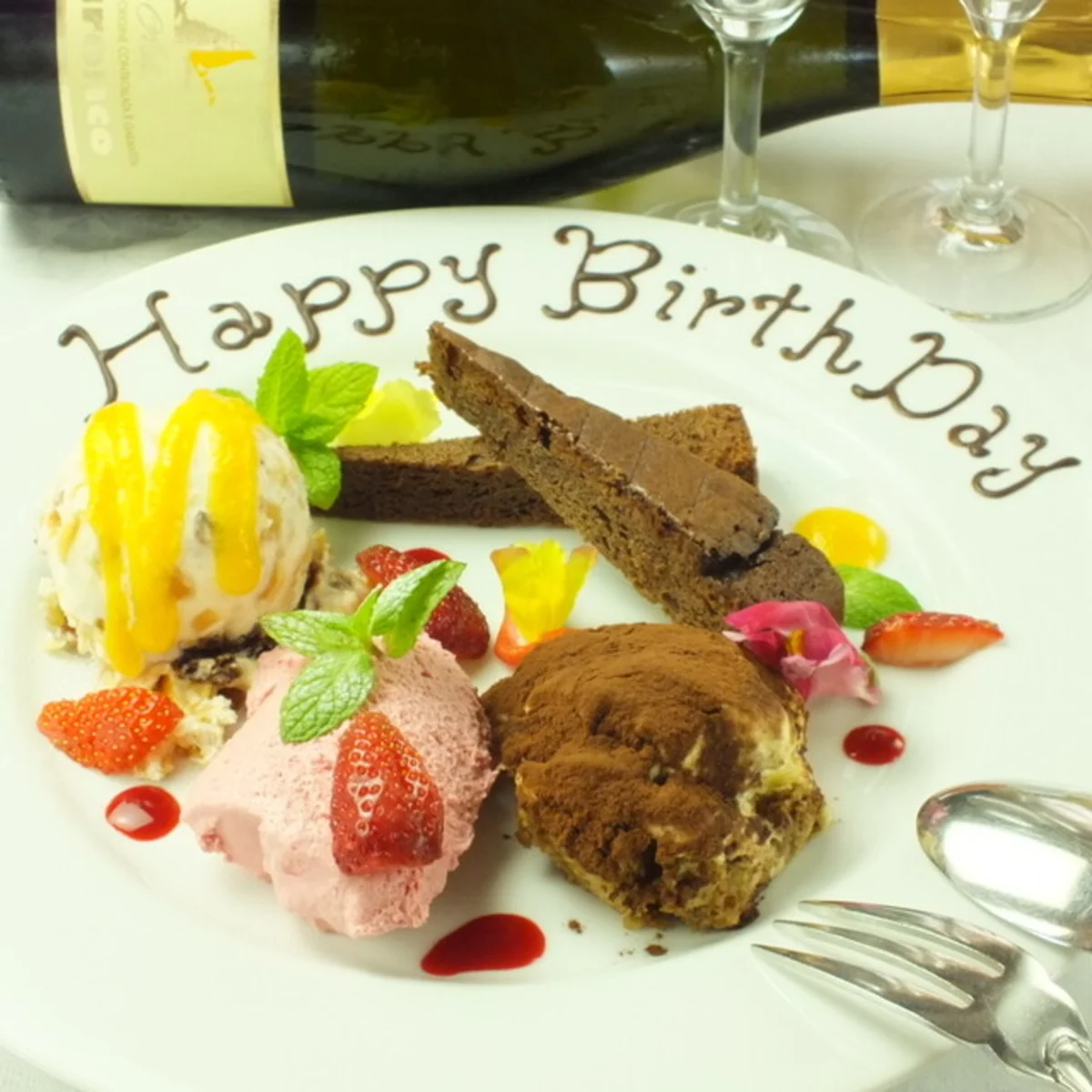 【アニバーサリーディナー】イタリア人シェフが作る本格イタリアン全6品★ホールケーキや乾杯用スパークリング+1ドリンク付き★神戸港の夜景と自家製パスタや和牛料理を堪能の写真 4