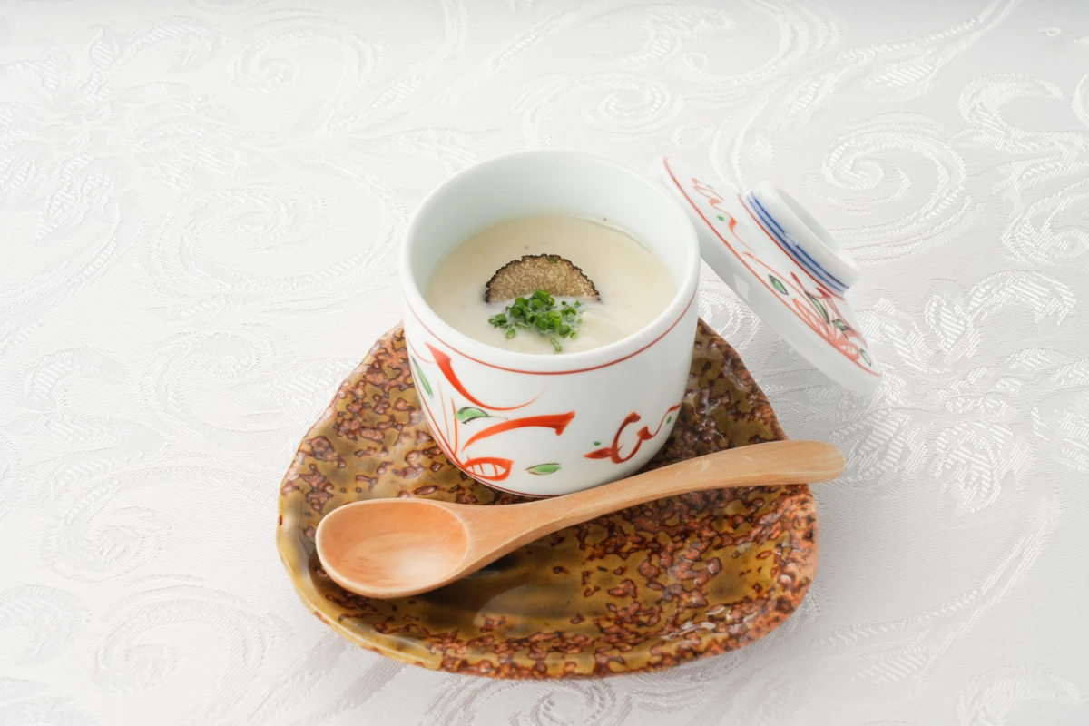【Anny限定 専用個室確約】お食い初めプラン★季節の絶品懐石全8品＋乾杯スパークリング＋写真入り特製ケーキ＋和祝いプレート＋フリードリンク付き★新宿三丁目駅徒歩1分の好立地 5