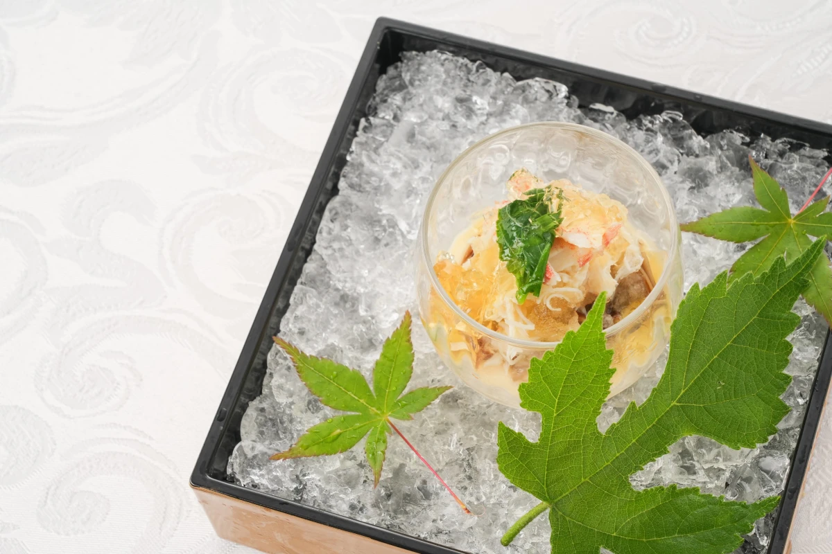 【Anny限定 専用個室確約】お食い初めプラン★季節の絶品懐石全8品＋乾杯スパークリング＋写真入り特製ケーキ＋和祝いプレート＋フリードリンク付き★新宿三丁目駅徒歩1分の好立地 6