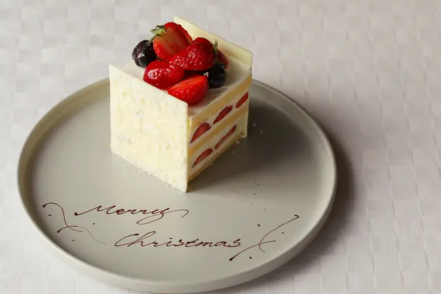 クリスマス限定のホールケーキ