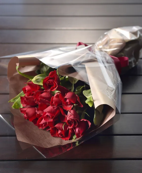 バラの花束12本
