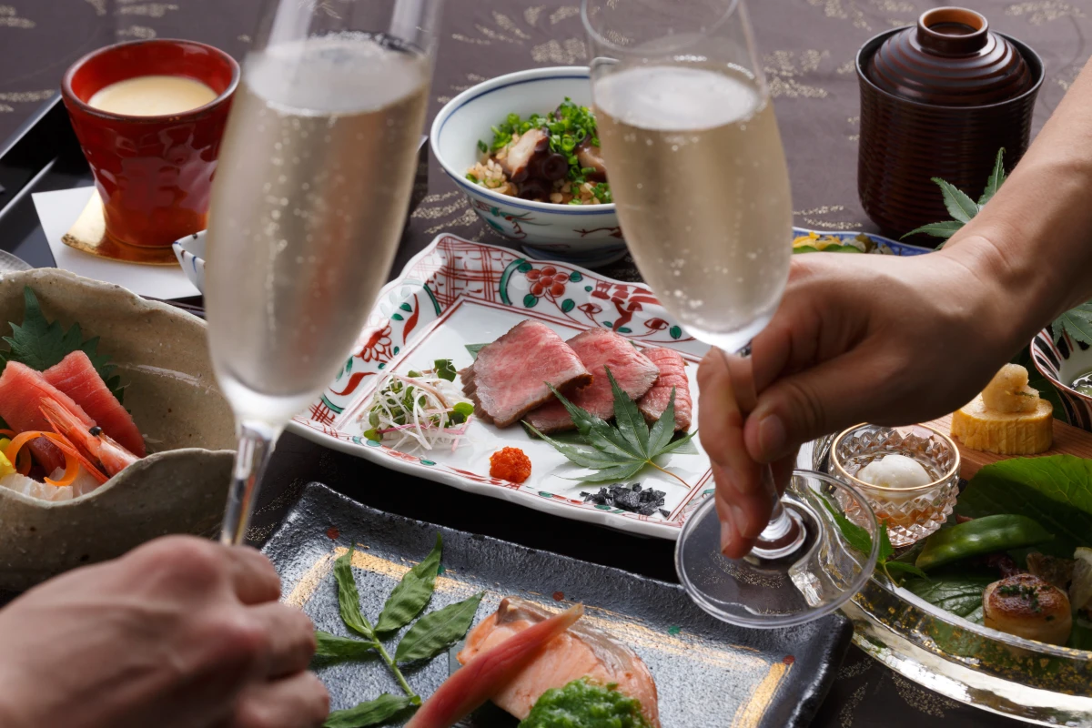 【個室利用可/4名~20名★お食い初めプラン】腕利き料理長が手がけるお食い初め膳+大人の方向け懐石料理+乾杯ドリンク★横浜の景色を満喫できる空間でお子様の成長をお祝い★の写真 4