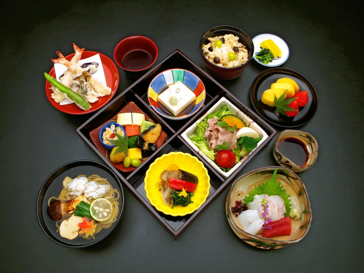 【個室確約／顔合わせ・結納プラン】彩り豊かな松花堂弁当+手土産★本町の高級感溢れる日本料理店でご両家の顔合わせをの写真 4