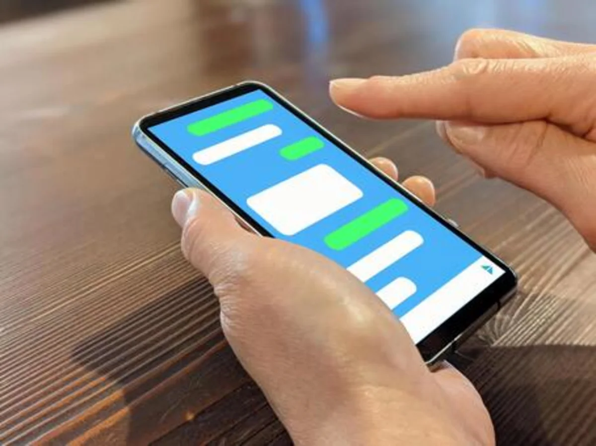 やりとりはLINEで完結