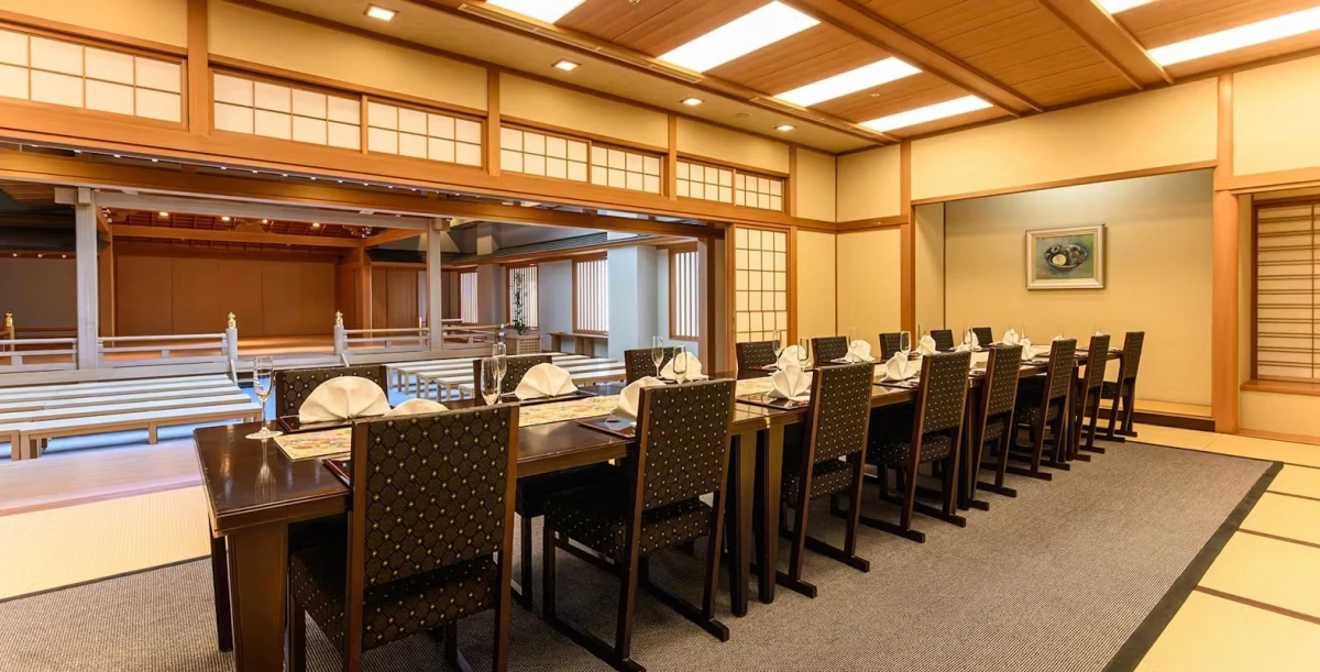 【最大16名様 / 個室確約★お食い初めプラン】鯛赤飯を含むお祝い会席全7品+乾杯用スパークリングワイン+お食い初め膳〜お子様の健やかな成長をお祝い★数寄屋造りのくつろぎ空間〜京橋駅徒歩5分・ホテルモントレ ラ・スール大阪の写真 5
