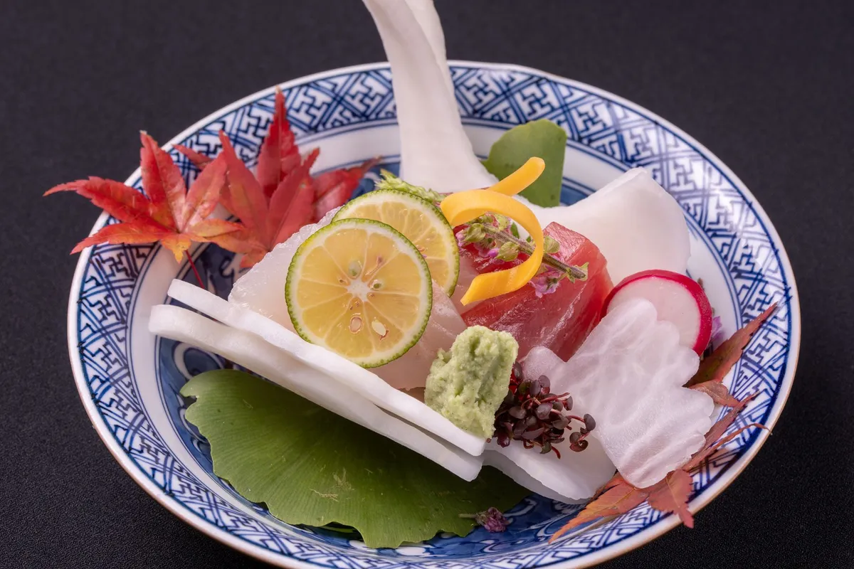 【個室確約】結納・顔合わせプラン ★ディナー限定 上方料理を堪能する会席料理全８品＋乾杯ドリンク★アクセスの良い横浜駅近くで新たな家族の誕生をお祝い！ 5