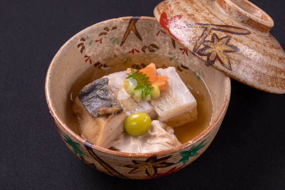 【個室確約】結納・顔合わせプラン ★ディナー限定 上方料理を堪能する会席料理全８品＋乾杯ドリンク★アクセスの良い横浜駅近くで新たな家族の誕生をお祝い！ 6