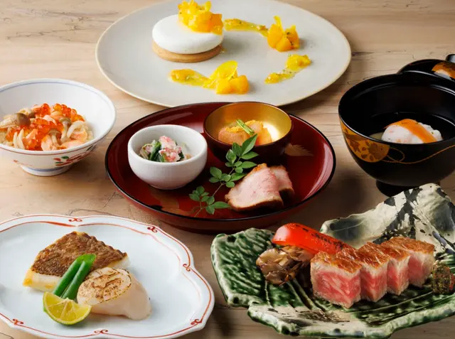 沖縄の味覚とお酒を囲み世代を問わず楽しむご両家のひととき