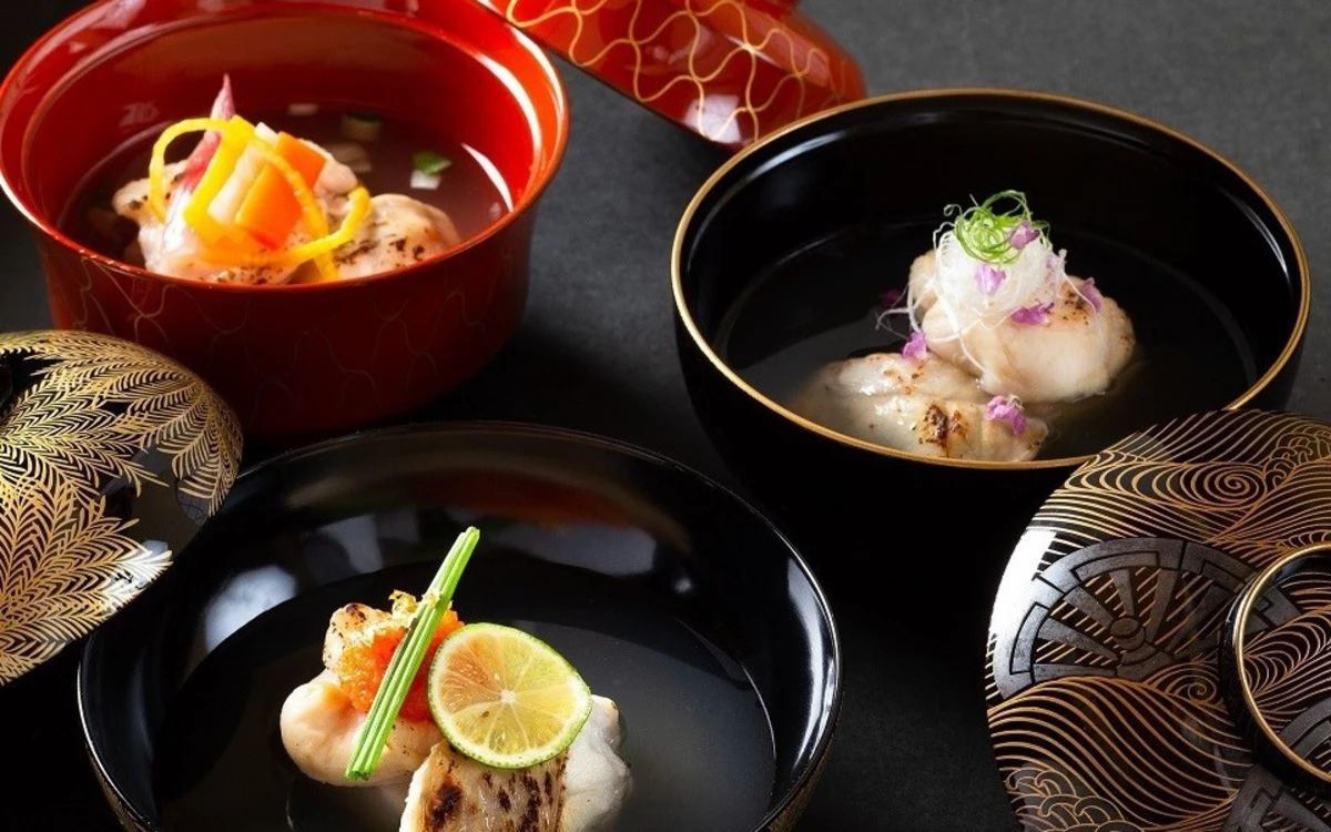 【平日限定★記念日お祝いプラン】記憶に残る極上の美食体験★四季折々の北海道産食材を存分に味わうお祝い会席+メッセージを添えたデザートプレート〜ホテルモントレエーデルホフ札幌の上質な和空間で華やかに祝う記念日★地下鉄南北線・東豊線さっぽろ駅徒歩2分の写真 5